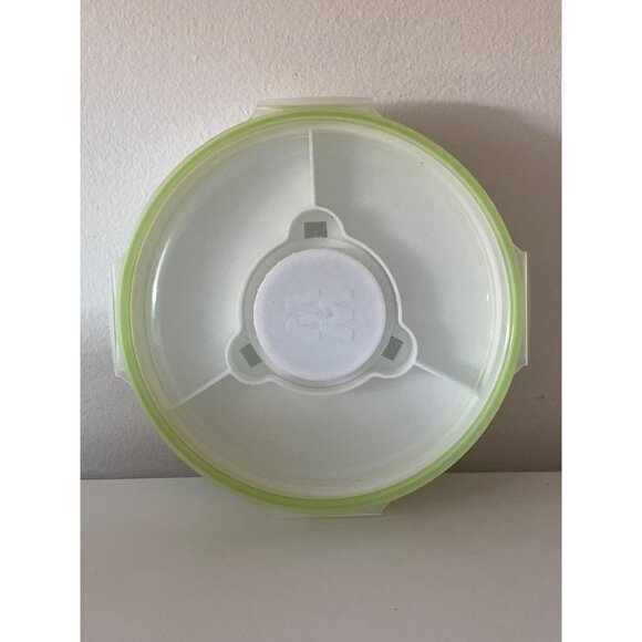 WeightWatchers BPA-Free White & Green Food Storage Containers W/ Lids & Divider - Picture 3 of 16
